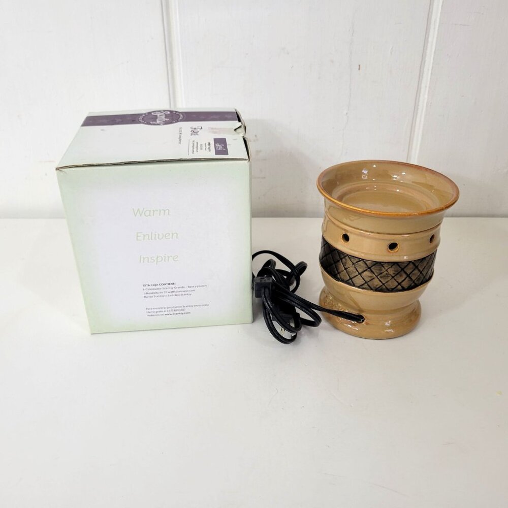 Scentsy Fiore Full Size Scentsy Warmer - Picture 5 of 8